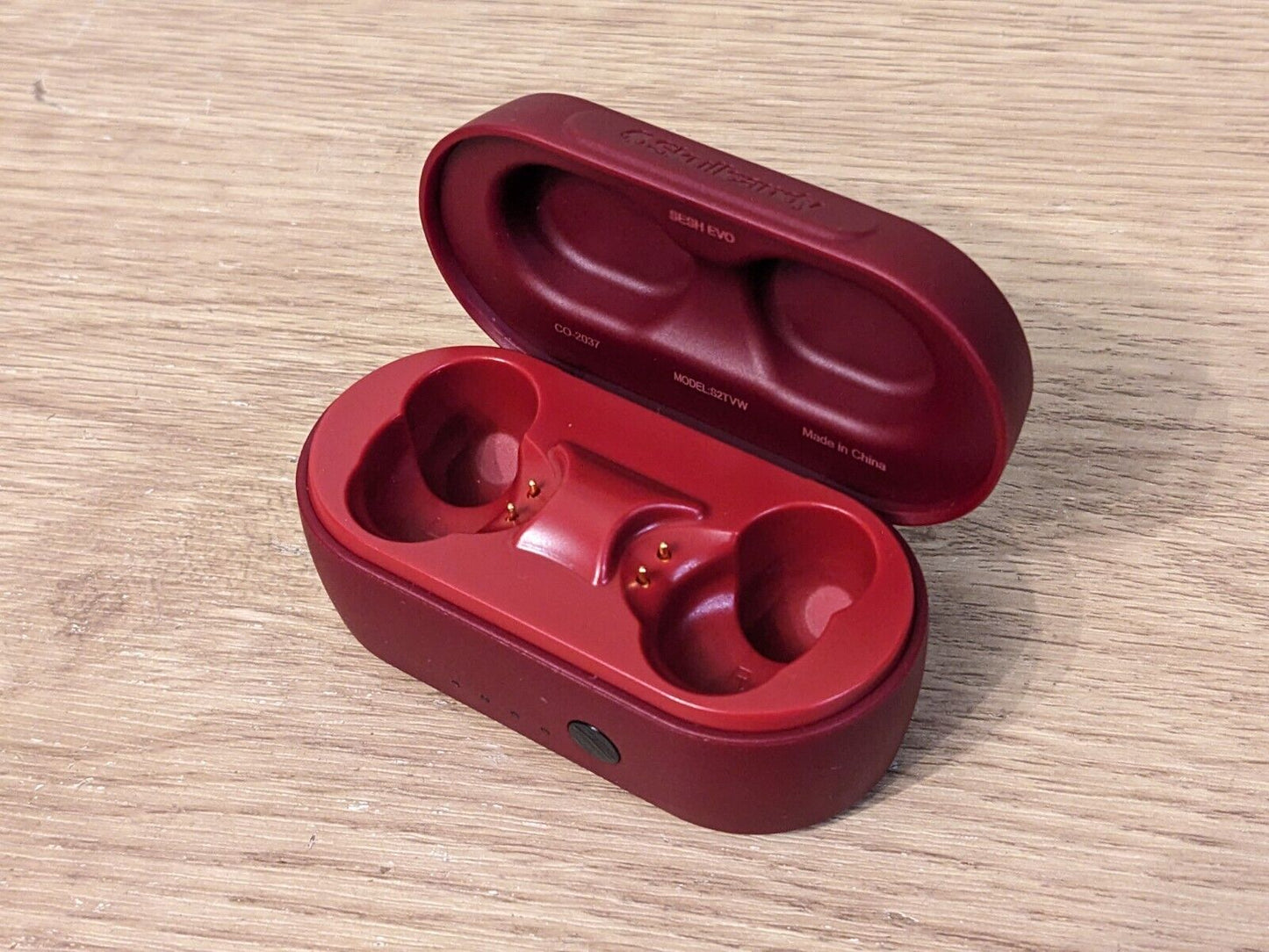 Skullcandy Sesh Evo replacement parts: charging case, left/right earbuds
