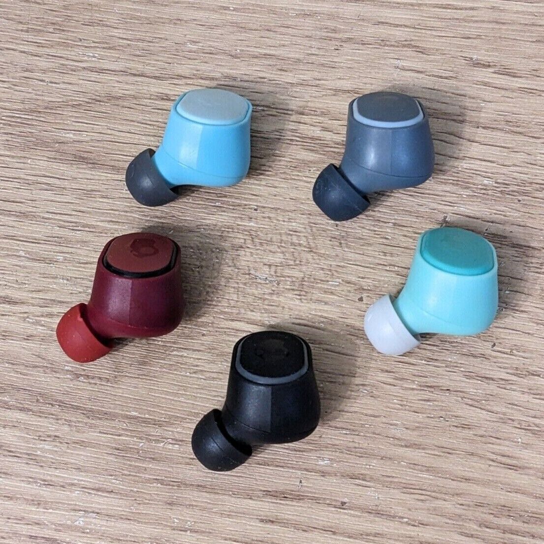 Skullcandy Sesh Evo replacement parts: charging case, left/right earbuds