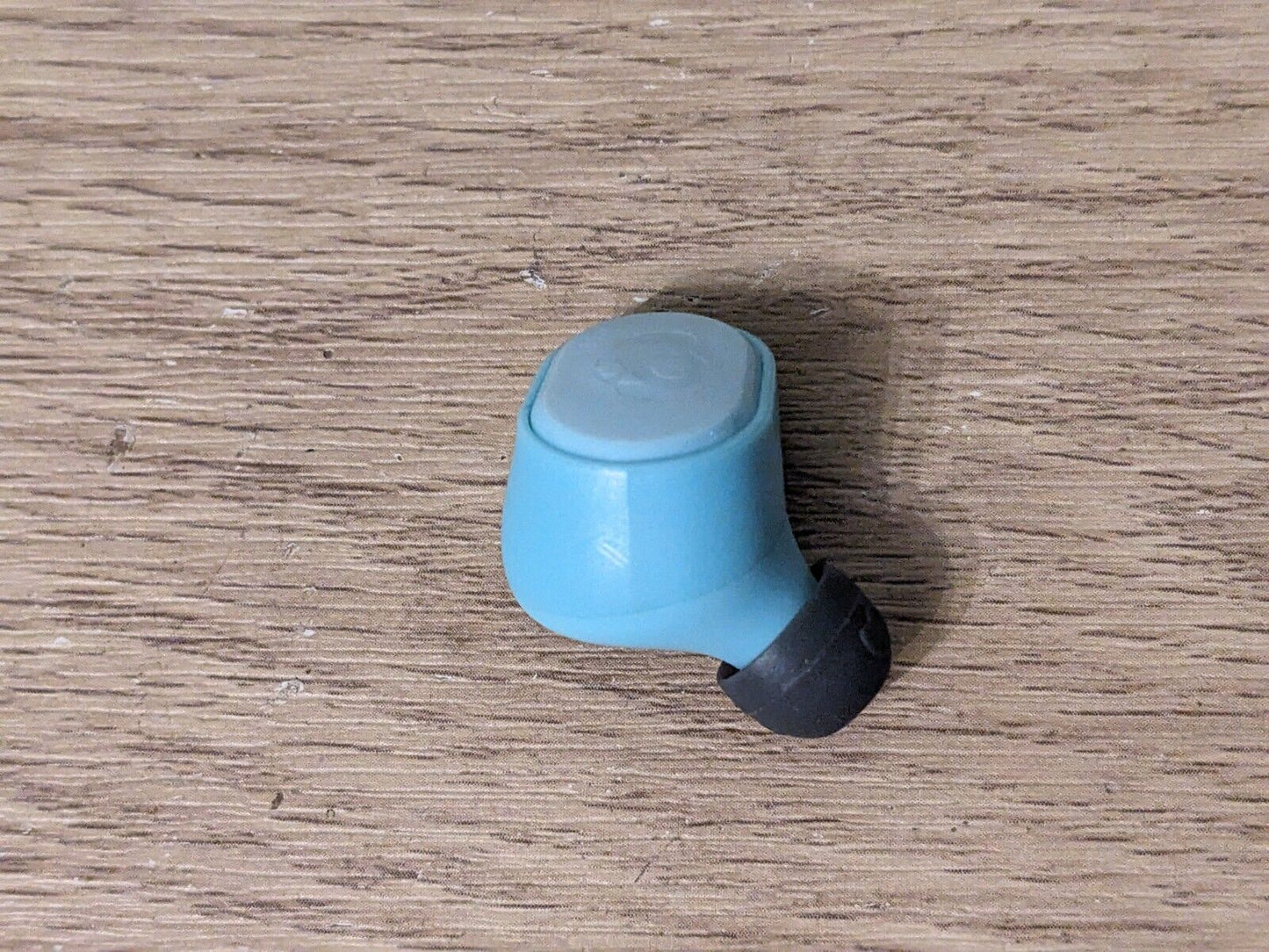 Skullcandy Sesh Evo replacement parts: charging case, left/right earbuds