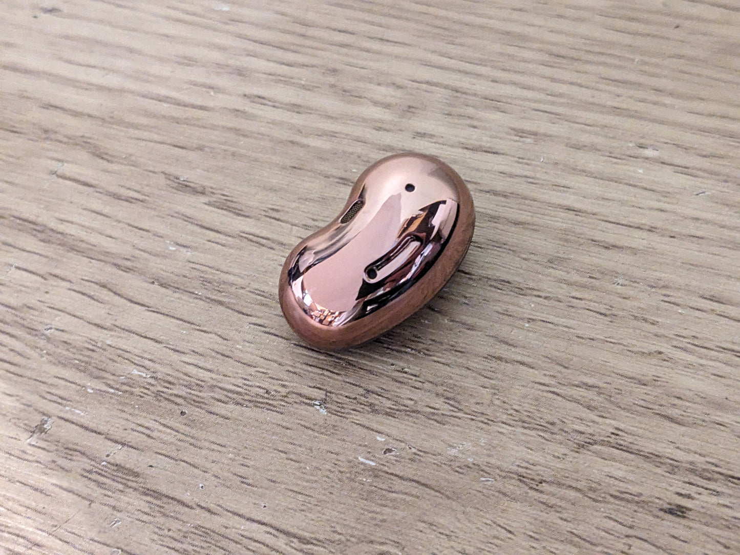 Samsung Galaxy Buds Live replacement parts: charging case, left/right earbuds