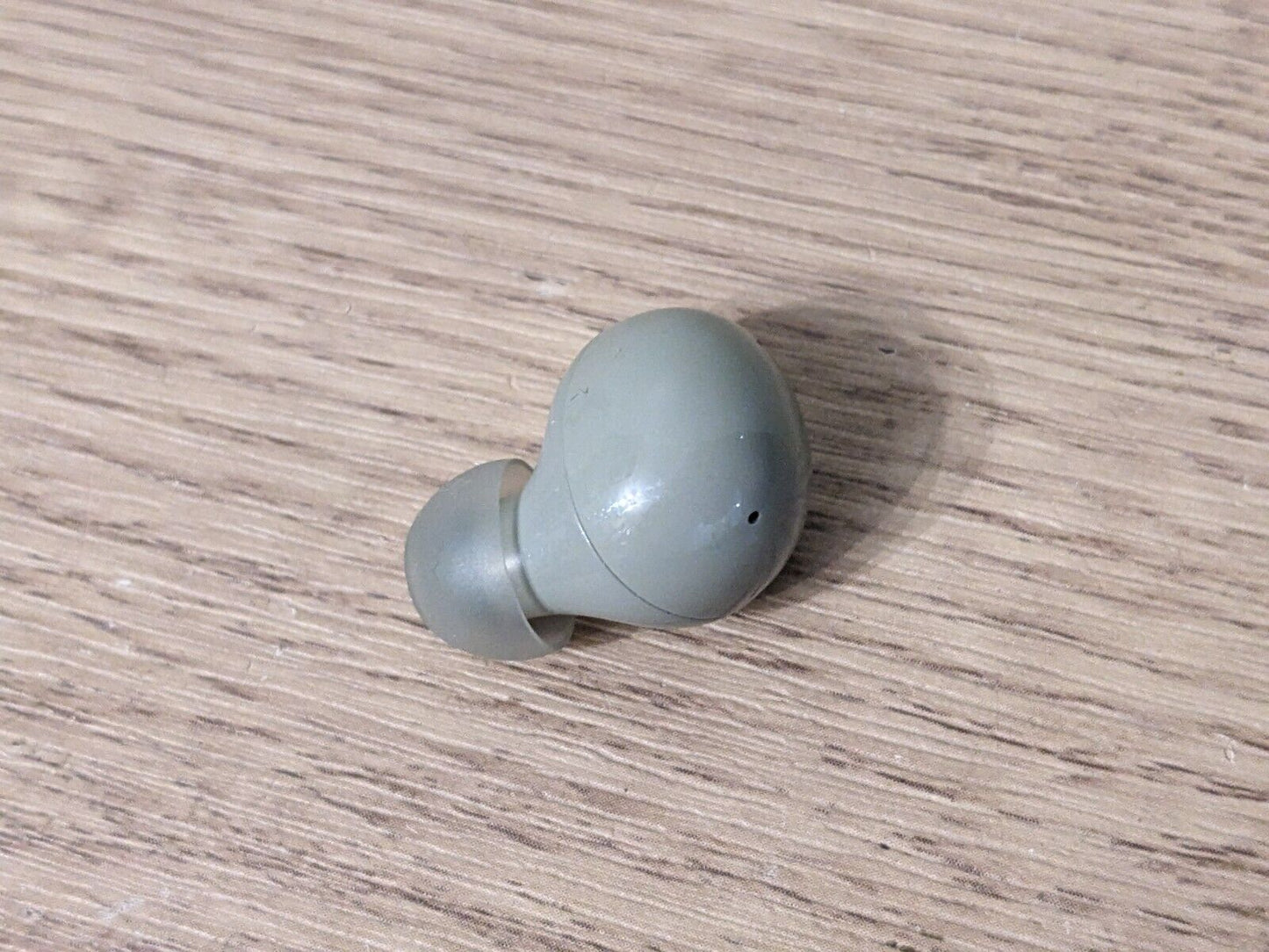 Samsung Galaxy Buds2 replacement parts: charging case, left/right earbuds