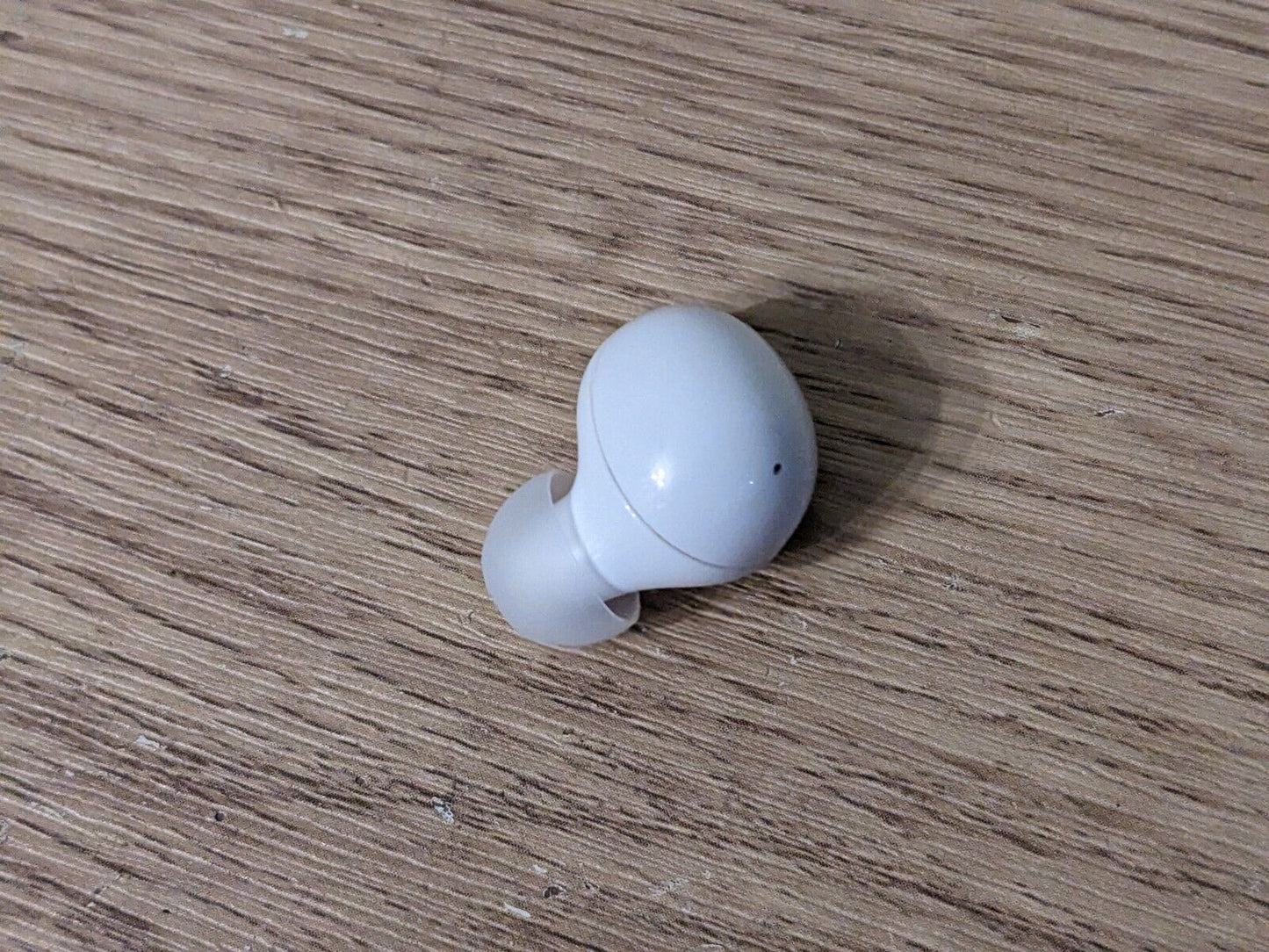 Samsung Galaxy Buds2 replacement parts: charging case, left/right earbuds