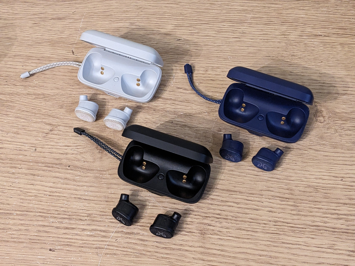 Jaybird Vista 2 replacement parts: charging case, left/right earbuds