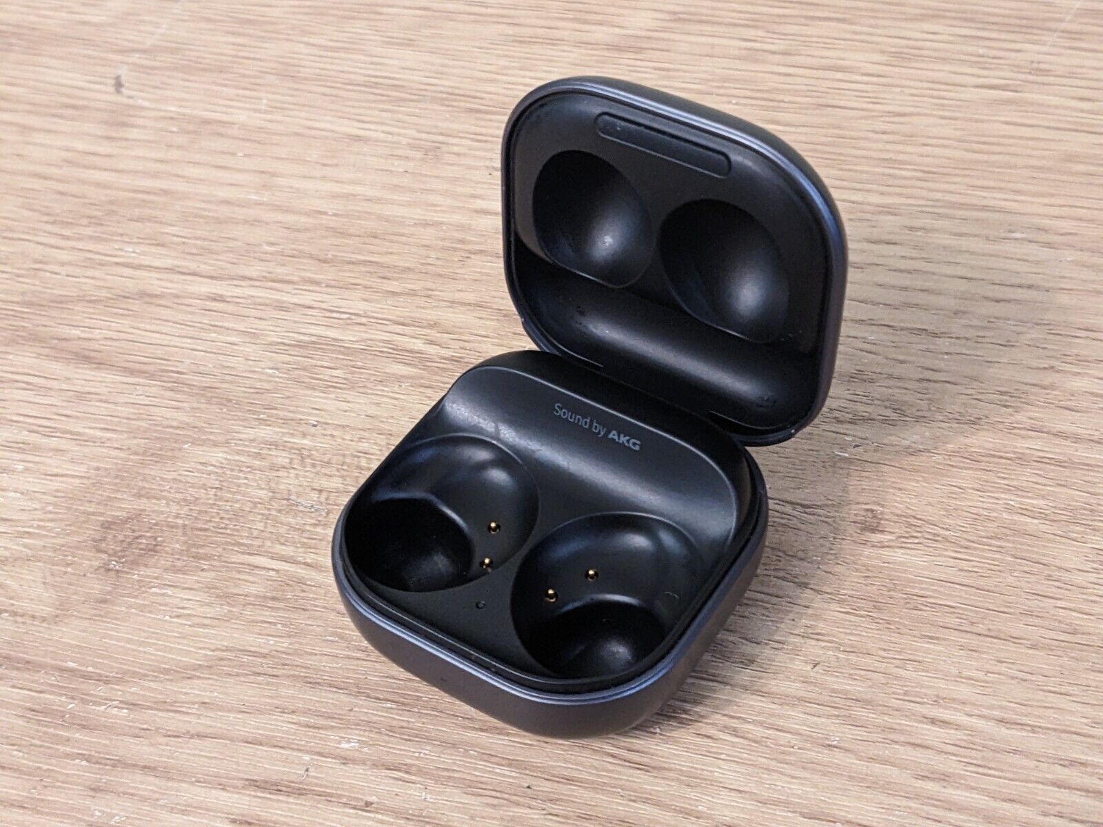 Samsung Galaxy Buds2 replacement parts: charging case, left/right earbuds